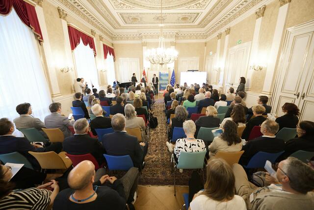 Am Montag wurde das Young-Science-Gütesiegel an das Europagymnasium Leoben und die HTL Leoben verliehen. | Foto: OeAD APA-Fotoservice Hörmandinger