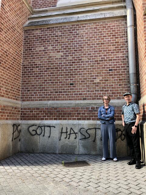 "Vorfälle wie diese zeigen, dass für eine echte Gleichberechtigung noch viel zu tun ist", sind sich Pfarrer Fröschl und Bezirkschefin Schüchner einig.  | Foto: BV14