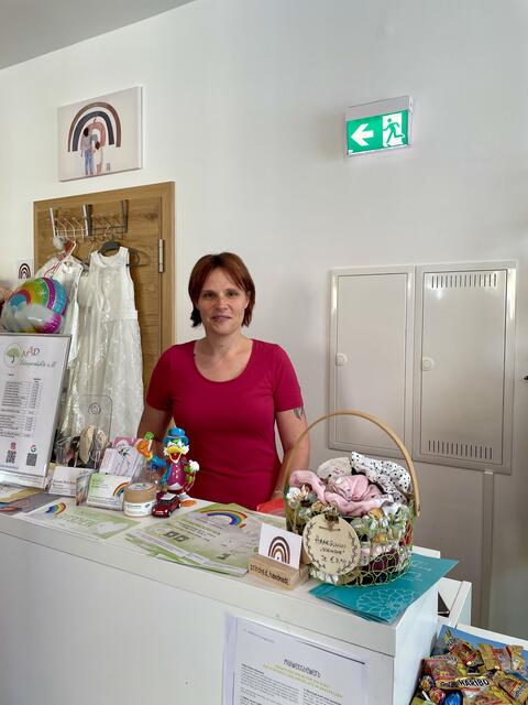 Die Saalfeldnerin Elisabeth Strickner betreibt seit einem Jahr den Kidzz 2nd Hand Kinderstore in der Ritzenstraße 9. | Foto: Sarah Braun