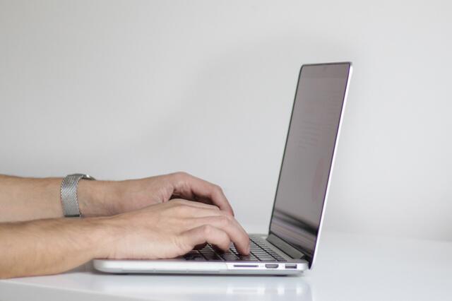 Die Gemeindewerke haben mehrere hunderttausend Euro in die Hardware zur Verbesserung des Internetangebotes investiert.  | Foto: Gemeindewerke Telfs