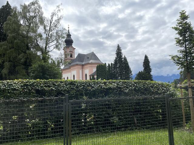 Die Kirche im Stadtteil Gnigl | Foto: Lisa Gold