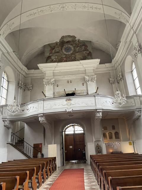 Hier oben stand die alte Orgel, die nun außer Betrieb ist. | Foto: Lisa Gold