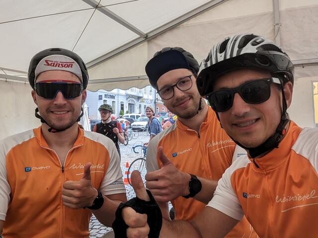Nach 140 Kilometer am Ziel: Paul Furtner, Tobias Müllner und Daniel Wöhrer | Foto: Wöhrer