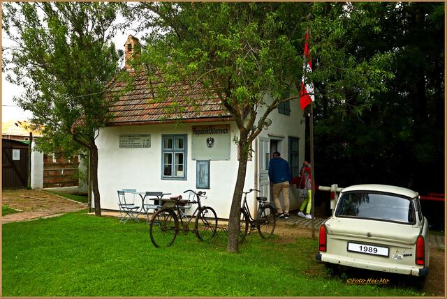 Grenzhäuschen incl. Trabbi!! 