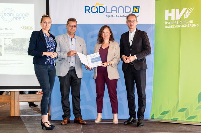 v.li.n.re.: S. Hauptmann (Radland); N. Steinberg (GR Schweiggers); A. Ambrosch (Krems) M. Winkler (Hagelversicherung) | Foto: Michael Kofler