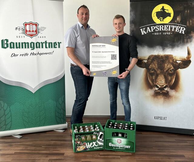 Kistenlauf-Veranstalter Lukas Himsl (r.) mit Brauerei Baumgartner Vertriebsleiter Stefan Wallner. | Foto: Himsl