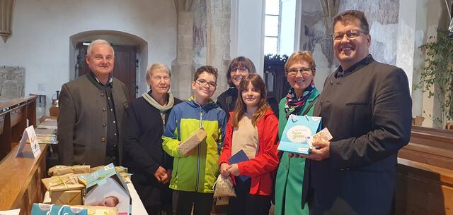 Das Team "Aktion Leben" mit Pfarrassistent Roland Altreiter (r.). | Foto: Pfarre Freistadt