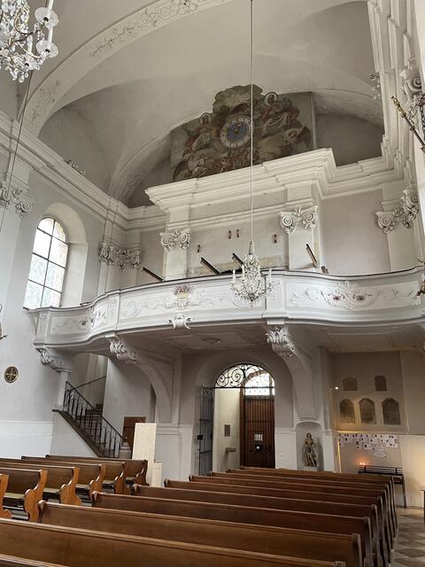 Hier oben stand die alte Orgel, die nun außer Betrieb ist. | Foto: Lisa Gold