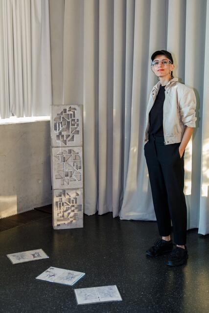 Afsaneh Mahmoudsalehi mit „Narratives“, 1. Platz | Foto: Mark Sengsbratl