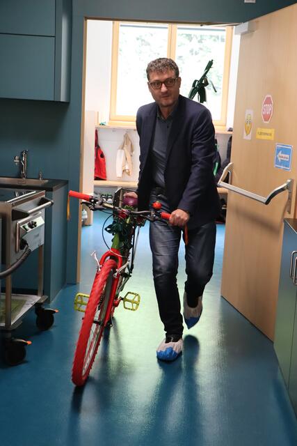 Andrä Stigger hatte auch das Landessieger "Gesund-Bike" mit. | Foto: Celina Leitner