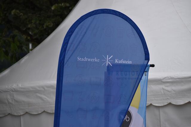 Beim großen Jubiläumsfest am 14. Juni konnten Besucherinnen und Besucher die vielfältigen Unternehmensbereiche der Stadtwerke Kufstein kennenlernen.  | Foto: Barbara Fluckinger
