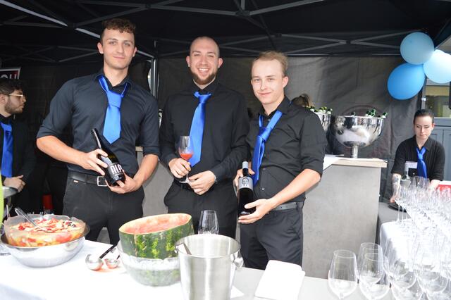 Die Rund-Um Verpflegung stimmte: Auch getränketechnisch wurden die Gäste bestens versorgt. | Foto: Siegele