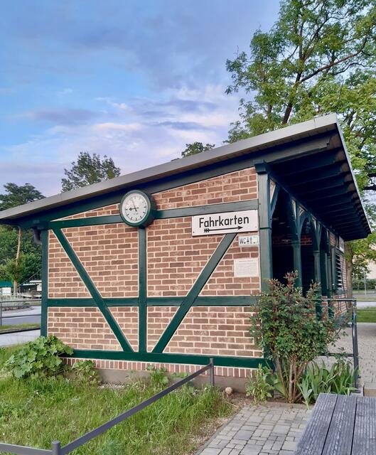 Fahrkartenkauf am Schalter