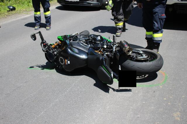 Die Unfallfahrzeuge wurden bei diesem Unfall beschädigt. | Foto: Patrick Marcher
