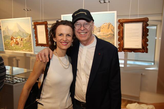 Künstlerin Ulrike Mühlbachler und Musiker Prof. T. C. Pfeiler.