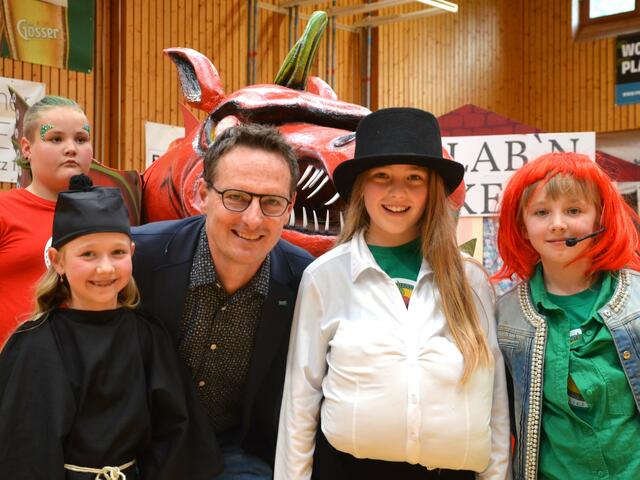 Jana Petutschnig, Michael Maier, am Vortag seines 49. Geburtstages, Sophia Hassler und Annelie Kohlweiß