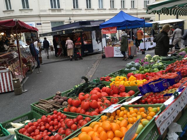 Die Wienerinnen und Wiener gehen gerne auf ihre Märkte. Im Vergleich zum Vorjahr waren im heurigen Mai fast 29 Prozent mehr Menschen auf Wiens Märkten.  | Foto: privat