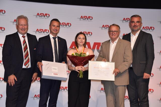 Ehrung Melanie Trejo | Foto: Michael Strini