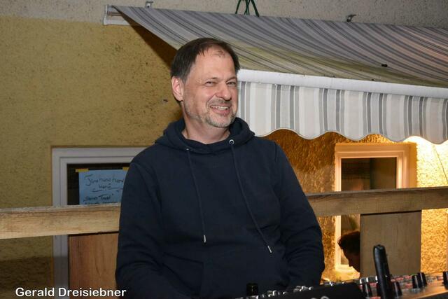 Tontechniker Robert Koller | Foto: Gerald Dreisiebner