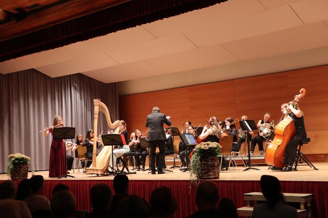 Das Orchester des Musikgymnasiums Innsbruck im Stadtsaal Landeck. | Foto: Seelos