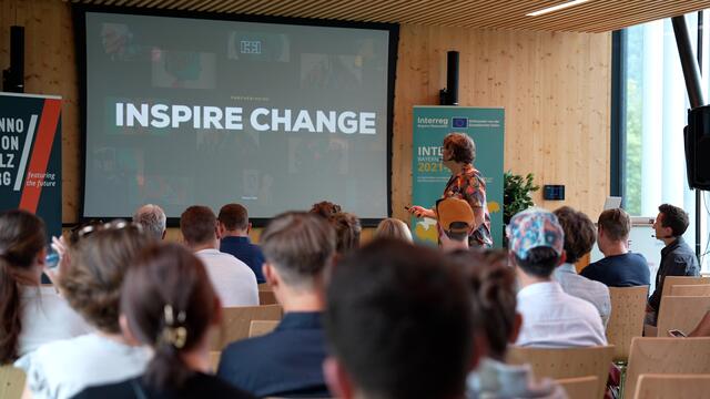 „Inspire Change" war die Botschaft der Keynote von Reinhard Pascher. | Foto: Stefan Schubert
