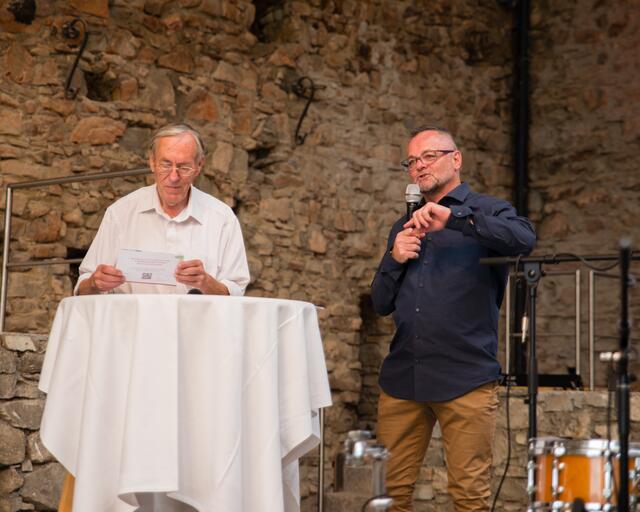 Bezirksstellenleiter Ernst Meixner und Geschäftsführer Aldo Striccher konnten viele Gäste begrüßen. | Foto: M. Ritsch, M. Hausegger/Rotes Kreuz