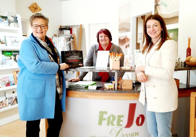 FiW-Landesvorsitzende Astrid Legner, Unternehmerin Sonja Freithofnig, FiW-Bezirksvorsitzende Brigitte Truppe-Bürger | Foto: FiW Feldkirchen der WKO