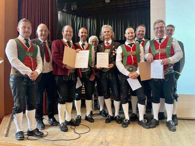 Das Aldranser Flötenregister, die Patscher Trompeten und die Schlagzeuger aus Ellbögen holten sich die Registerpreise.  | Foto: Mair