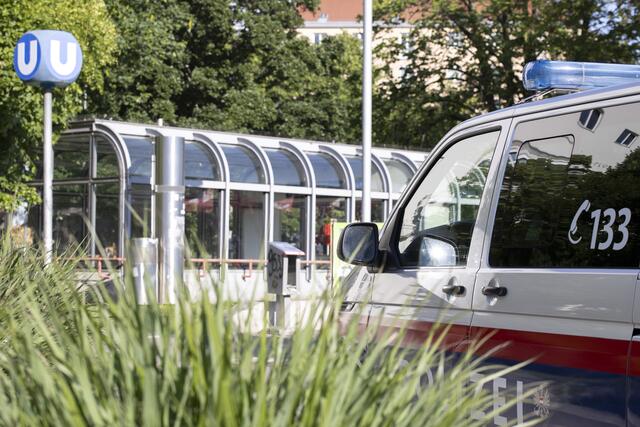 Die Waffenverbotszone in Innerfavoriten soll verlängert werden. (Archiv) | Foto:  TOBIAS STEINMAURER / APA / picturedesk.com