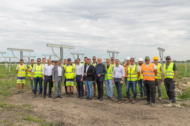 Auf der Baustelle des größten entstehenden „Agri-PV-Wind-Projekts“ Europas zwischen Wallern und Tadten