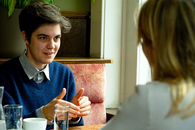 Marlene Engelhorn will ihr Erbe von 25 Millionen Euro an mehr als 70 Organisationen spenden. Auch das Neunerhaus erhält Geld für ihre Arbeit für wohnungs- und versicherungslose Menschen.  | Foto: Roland Ferrigato