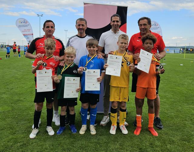 Für die sportlichen Talente gab es beim BFV Talente-Tag auch eine Medaille | Foto: Burgenländischer Fußballverband