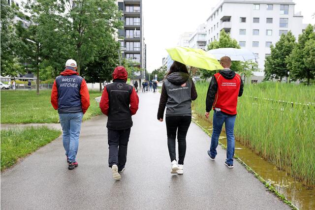 Das Wiener Hunde-Team und die Polizei sind auf Wiens Straßen im Einsatz. Auch die Waste Watcher unterstützen die Aktion in Wien.  | Foto: Stadt Wien/Martin VOTAVA