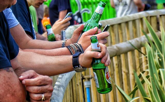 Rechtzeitig zu Beginn der Fußball-Europameisterschaft startet wieder die Kampagne „Sicher nach Hause im Sommer“ und ruft auch Fußballfans zu verantwortungsbewusstem Verhalten im Straßenverkehr auf. (Symbolbild) | Foto: pixabay.com