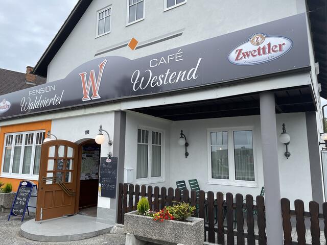 Das wiedereröffnete Cafe Westend | Foto: Daniel Schmidt