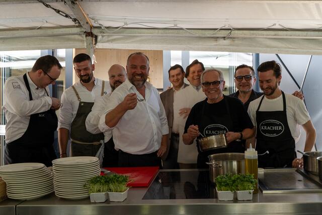 Gerhard Kracher, Wolfgang Puck und Team | Foto: Weingut Kracher