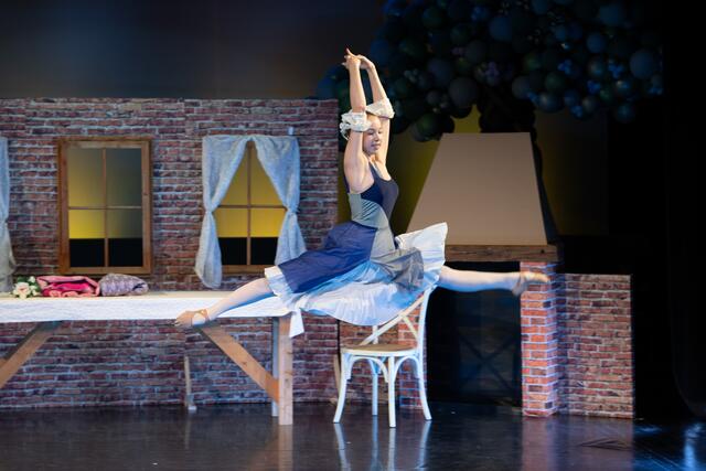 Luna Zoufal als Cinderella | Foto: ortner4DANCE | René Binder