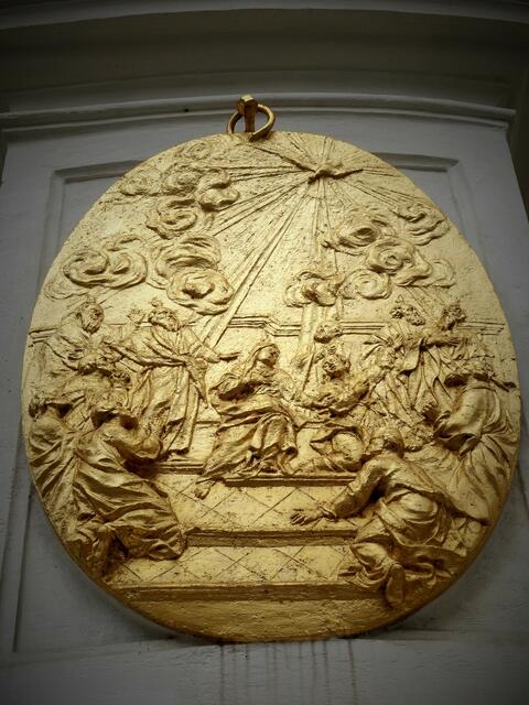 Rätselbild 2 &gt;&gt;&gt;  Goldtafel Nr. 2 | Foto: © Silvia Plischek