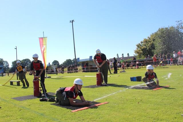 35 Jugendfeuerwehrgruppen zeigten bei den Vergleichswettkämpfen des Bezirks Güssing in Heiligenbrunn ihr Können. | Foto: Bezirksfeuerwehrkommando Güssing