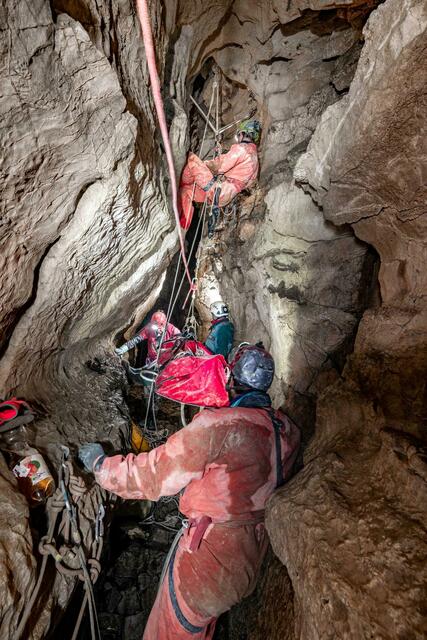 Höhlenrettungseinsätze dauern meist einige Stunden bis Tage an | Foto: ÖHRD-LV Sbg/Roy Lichtenheldt
