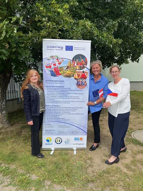 Das EU-Team der NÖ.Regional unterstützt im Rahmen der KPFs: Die beiden zuständigen Beraterinnen Sonja Kreutzer und Jitka Kössler und Sylvia Hysek (Leitung Interreg, Euregio) | Foto: NÖ.Regional