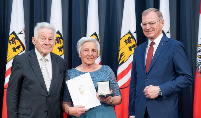 Von links: Josef Pühringer, Maria Ruhaltinger und Thomas Stelzer. | Foto: Land OÖ