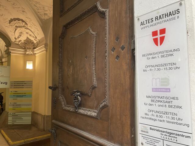 Die öffentliche Bezirksvertretungssitzung fand im Alten Rathaus in der Wipplingerstraße 8 statt. | Foto: Marbacher