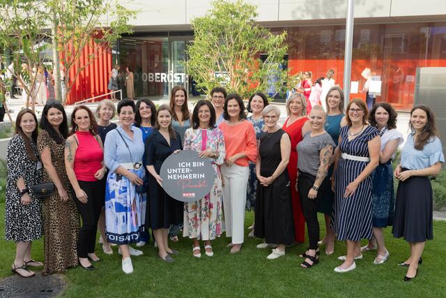 Diese Woche lud Frau in der Wirtschaft OÖ zur "Sommernacht der Unternehmerinnen" ins neugestaltete "Haus der Wirtschaft" in Linz ein. | Foto: WKOÖ