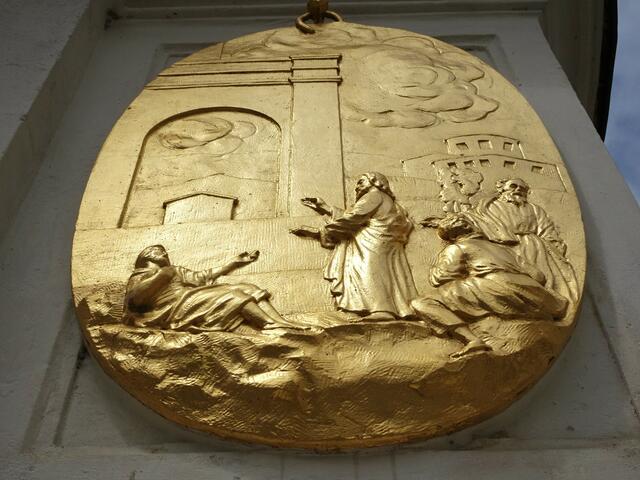 Rätselbild 1 &gt;&gt;&gt;  Goldtafel Nr. 1 | Foto: © Silvia Plischek