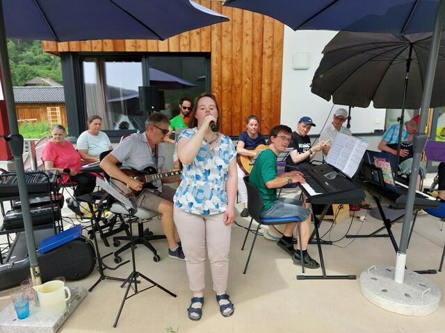 Die Band der Lebenshilfe, „Wind of Charge“ sorgte für musikalische Umrahmung beim Gartenfest der Lebenshilfe in Oberwölz. | Foto: Anita Galler