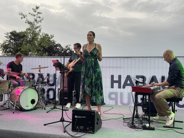 Live-Musik bei der Eröffnung | Foto: BRS/Köck