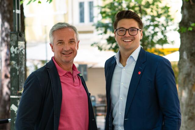 Christian Kovac (l.), neuer UNOS-Steiermark-Chef und Niko Swatek, NEOS-Steiermark-Chef, arbeiten gemeinsam an einem Aufschwung-Plan für die Steiermark. | Foto: NEOS