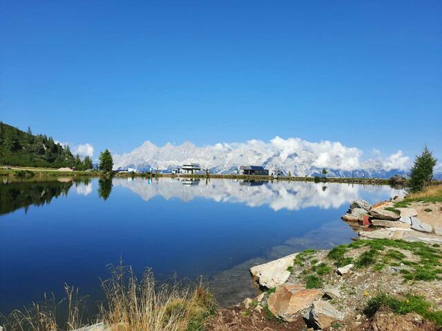 Bergstation Reiteralm - Spiegelung vom Dachstein. 