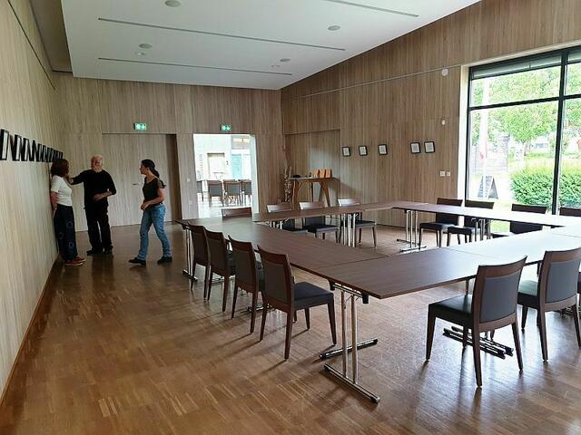 Eva Surma, Heinz Payer und Monika Lafer beim Lokalaugenschen im GÄZ Großklein.
